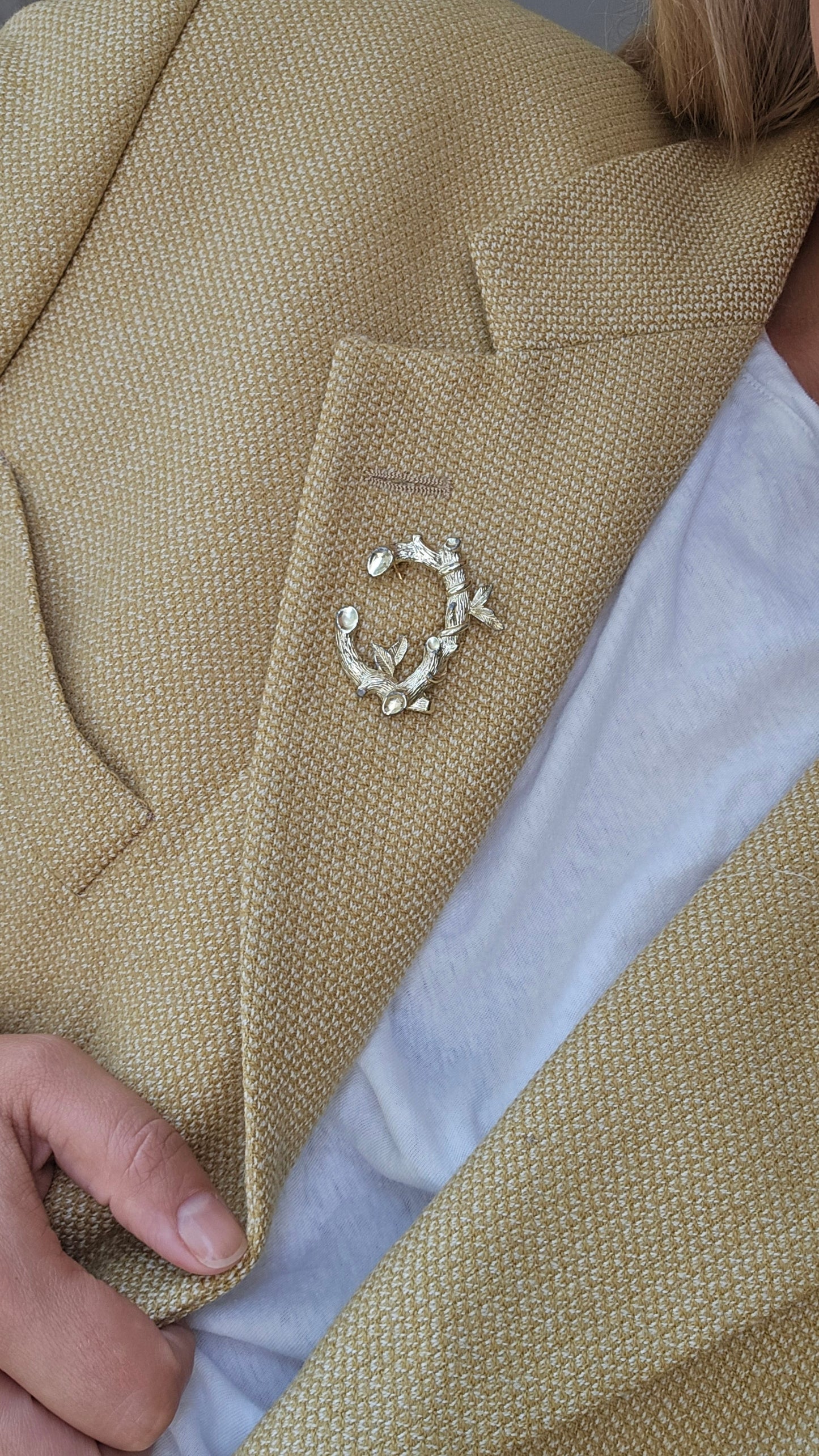 Vintažinė Sarah Coventry sagė raidė C