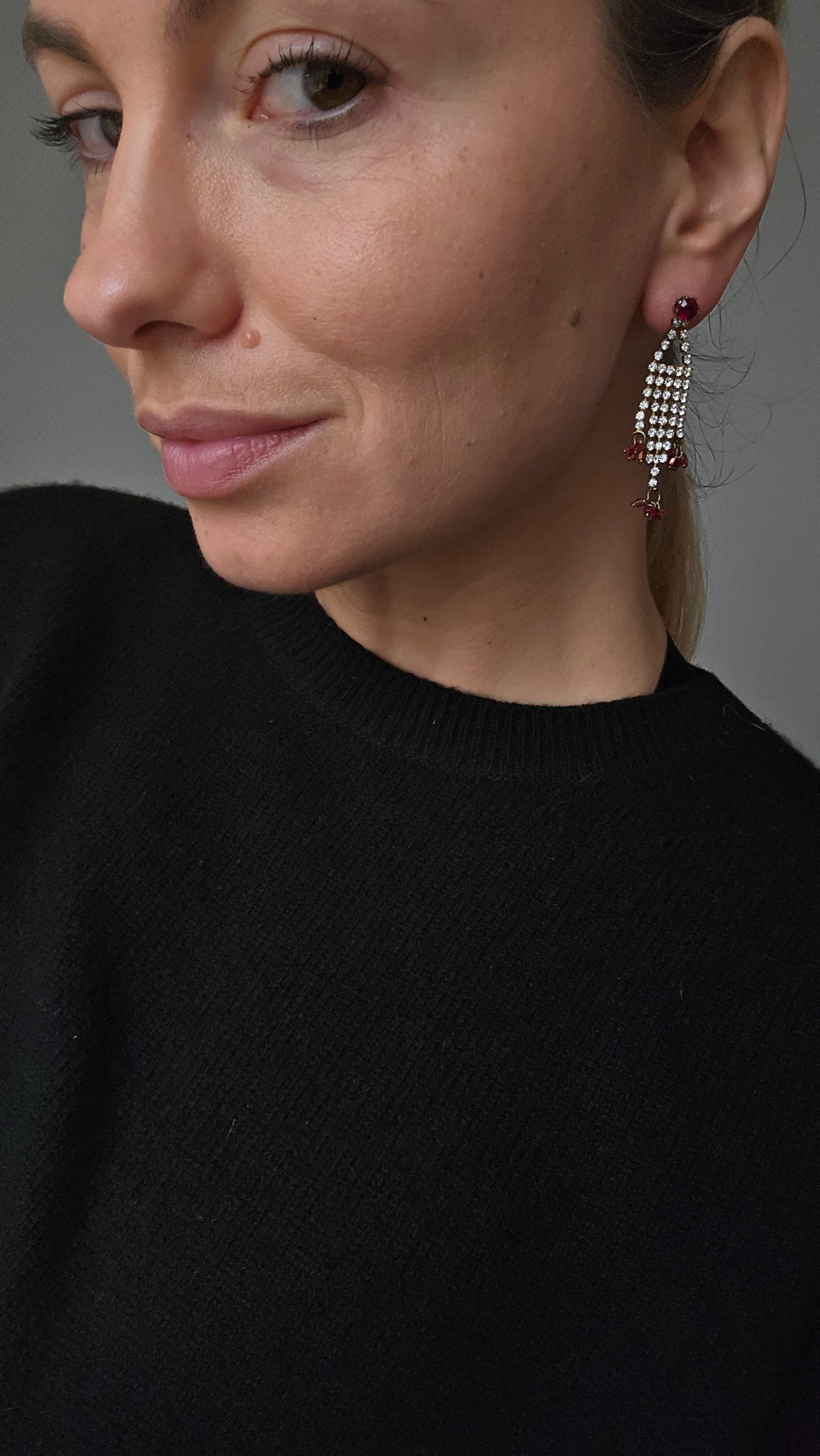 Žėrintys aukskarai su kristalais