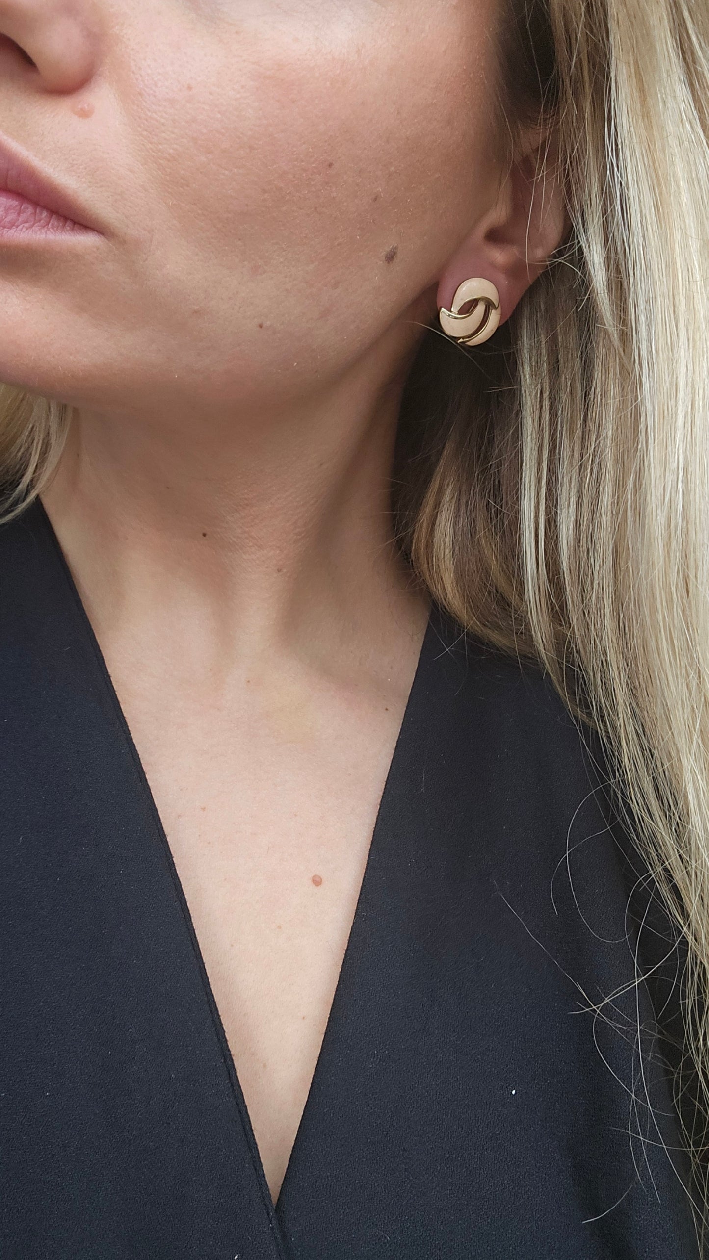 Klipsai su pastelinės spalvos emale