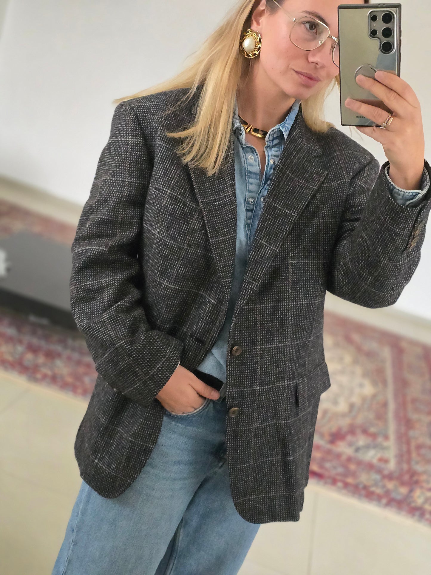 Vintažinis vilnotis padidinto modelio švarkas