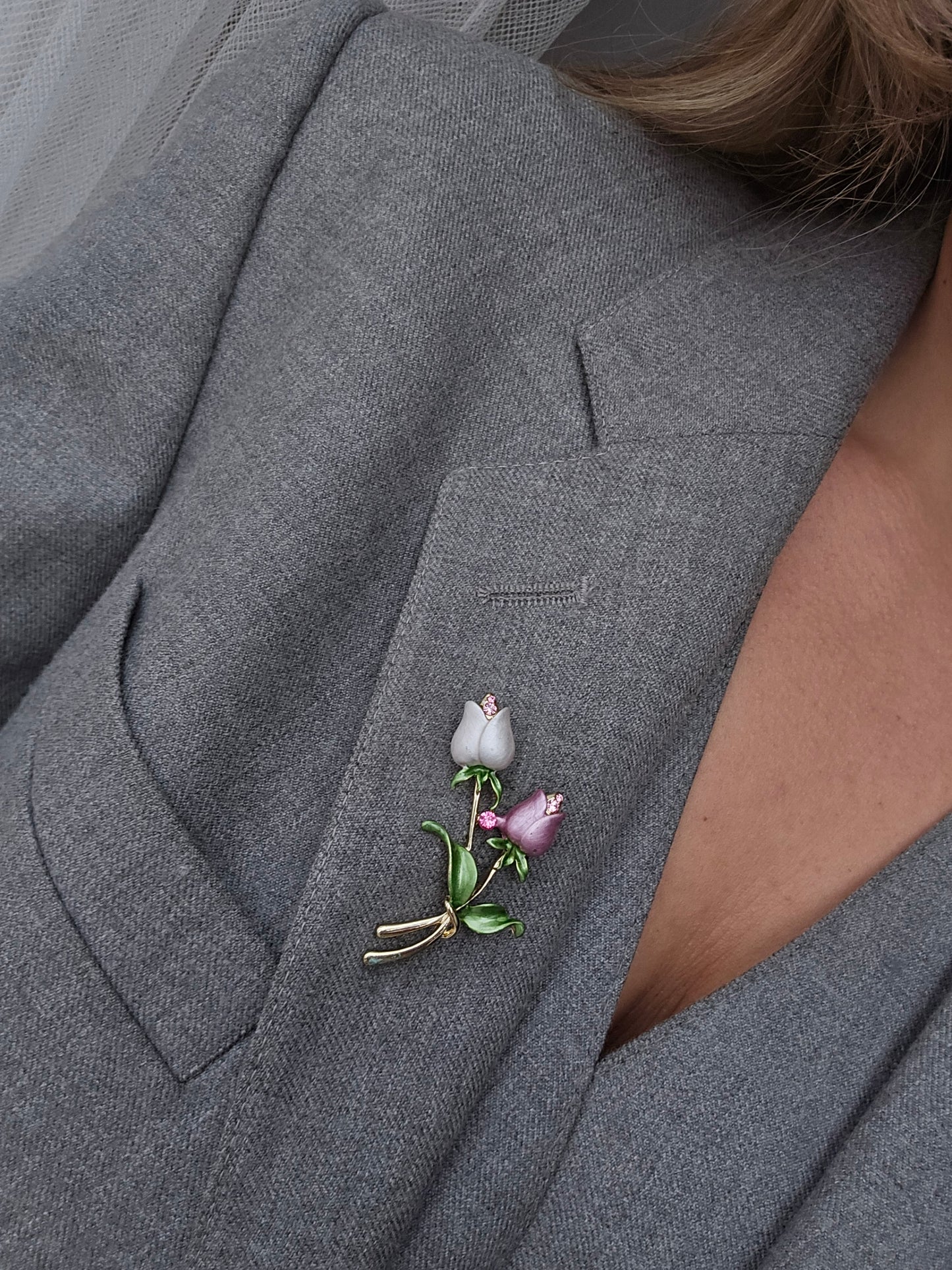 Sagė gėlės dengta emale