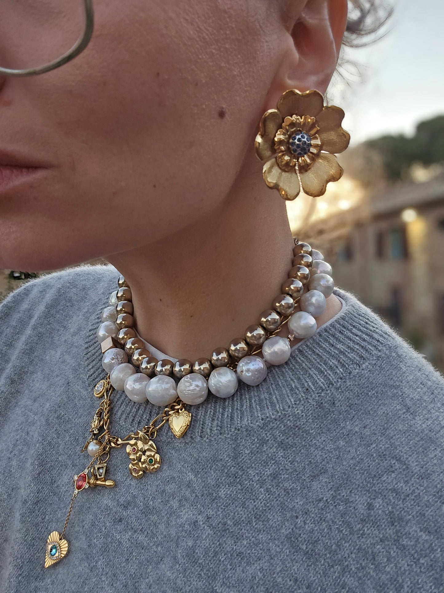 Vintažiniai masyvūs 80tų m. CASCIO BIJOUX (Florencija) klipsai gėlės