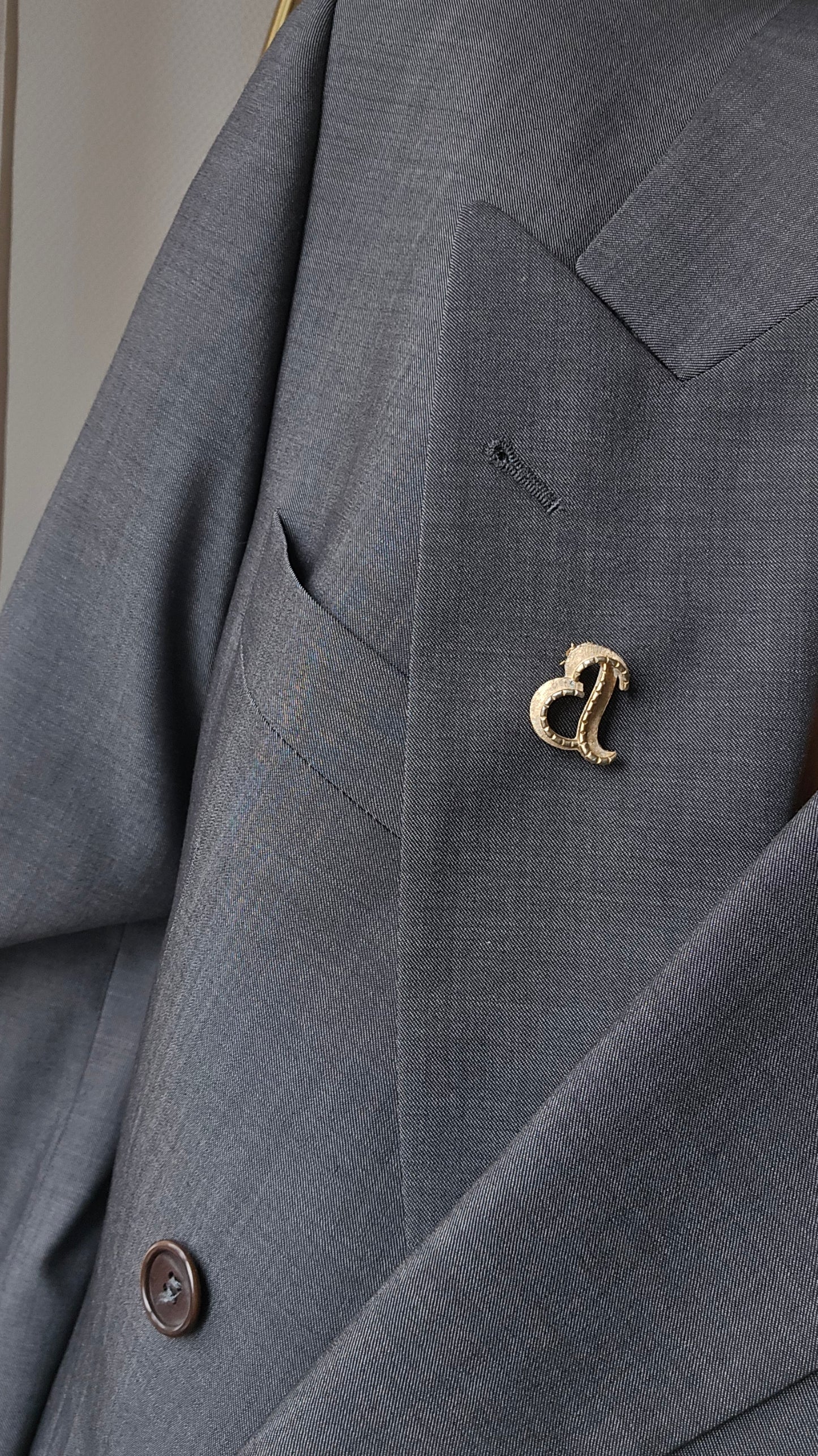 Vintažinė sagė raidė B