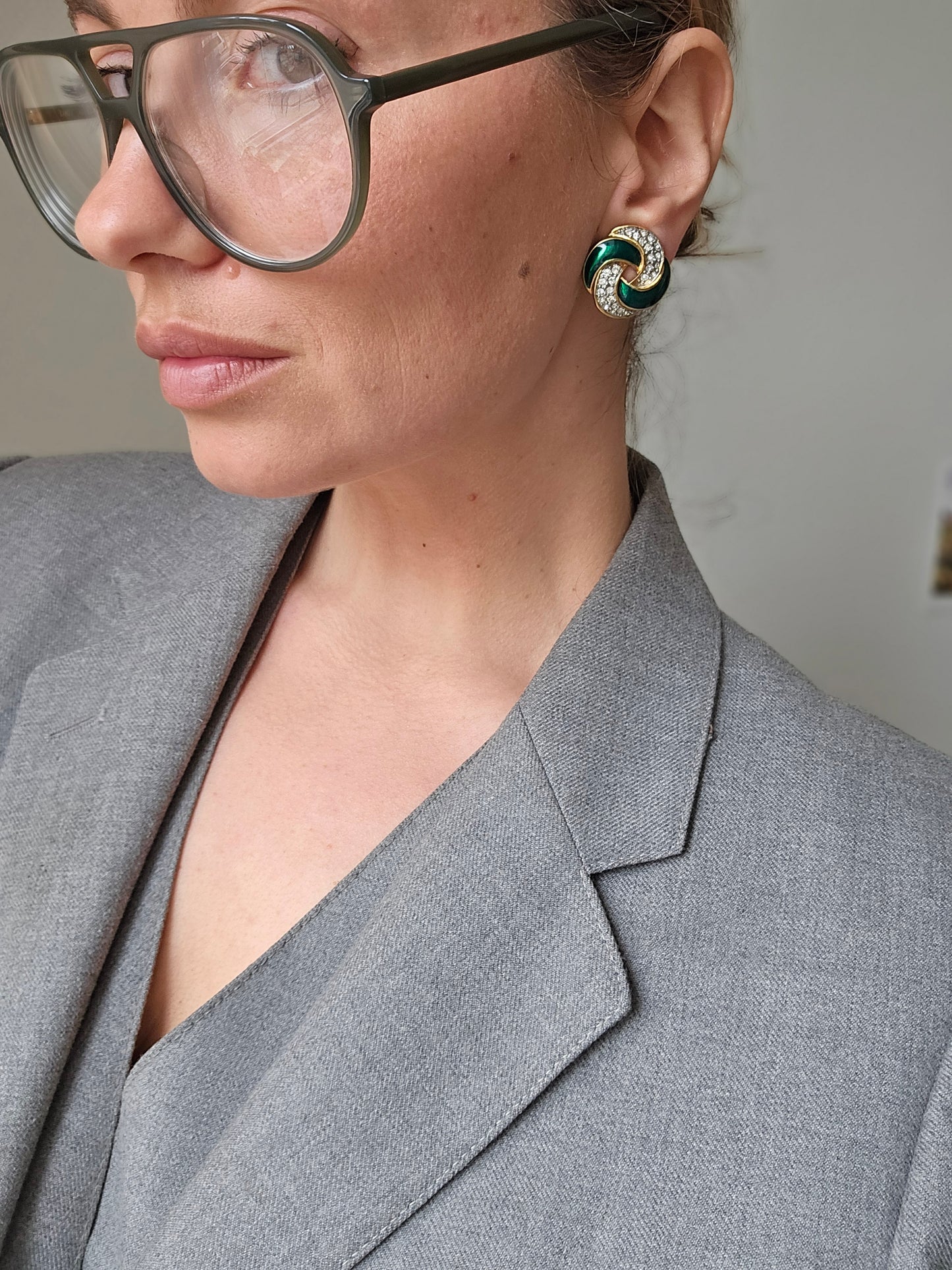 Vintažiniai CABOUCHON klipsai su kristalais