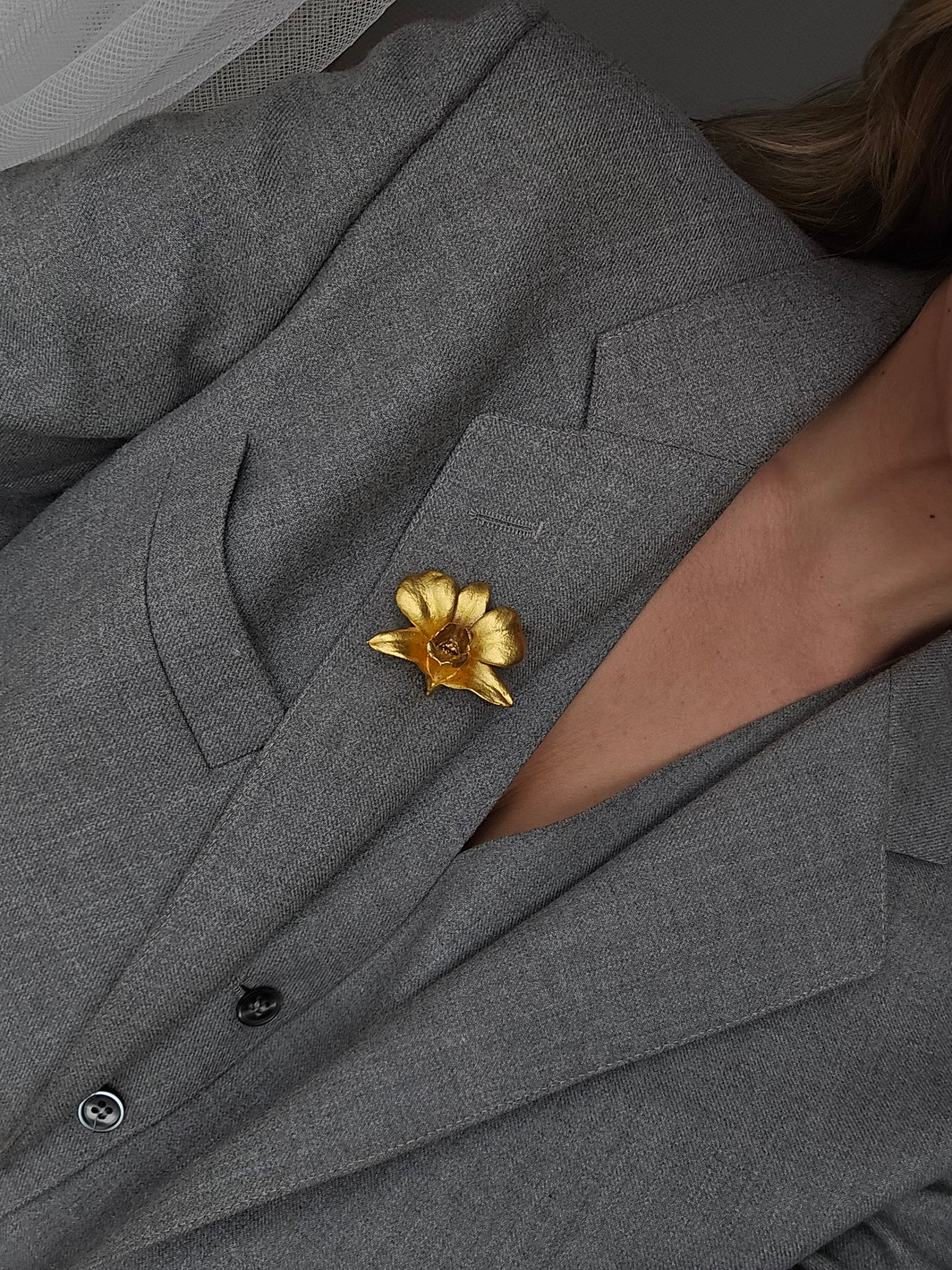 Sagė orchidėja RISIS tikras gėlės žiedas dengtas 22k auksu