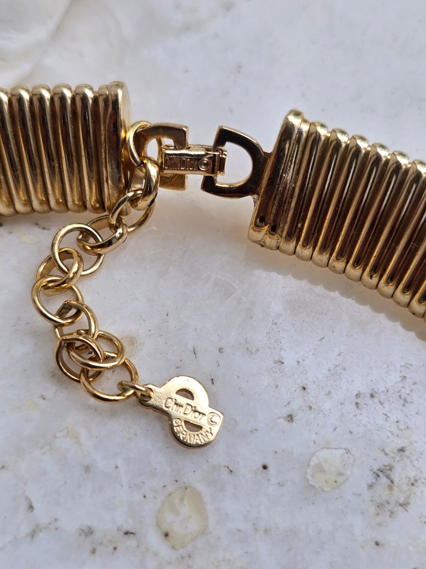 Vintažinis 80tų metų Christian Dior omega kaklo papuošalas