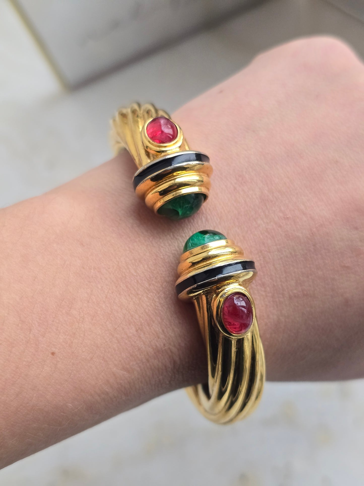 Vintažinė Cascio Bijoux apyrankė su stiklo elementais