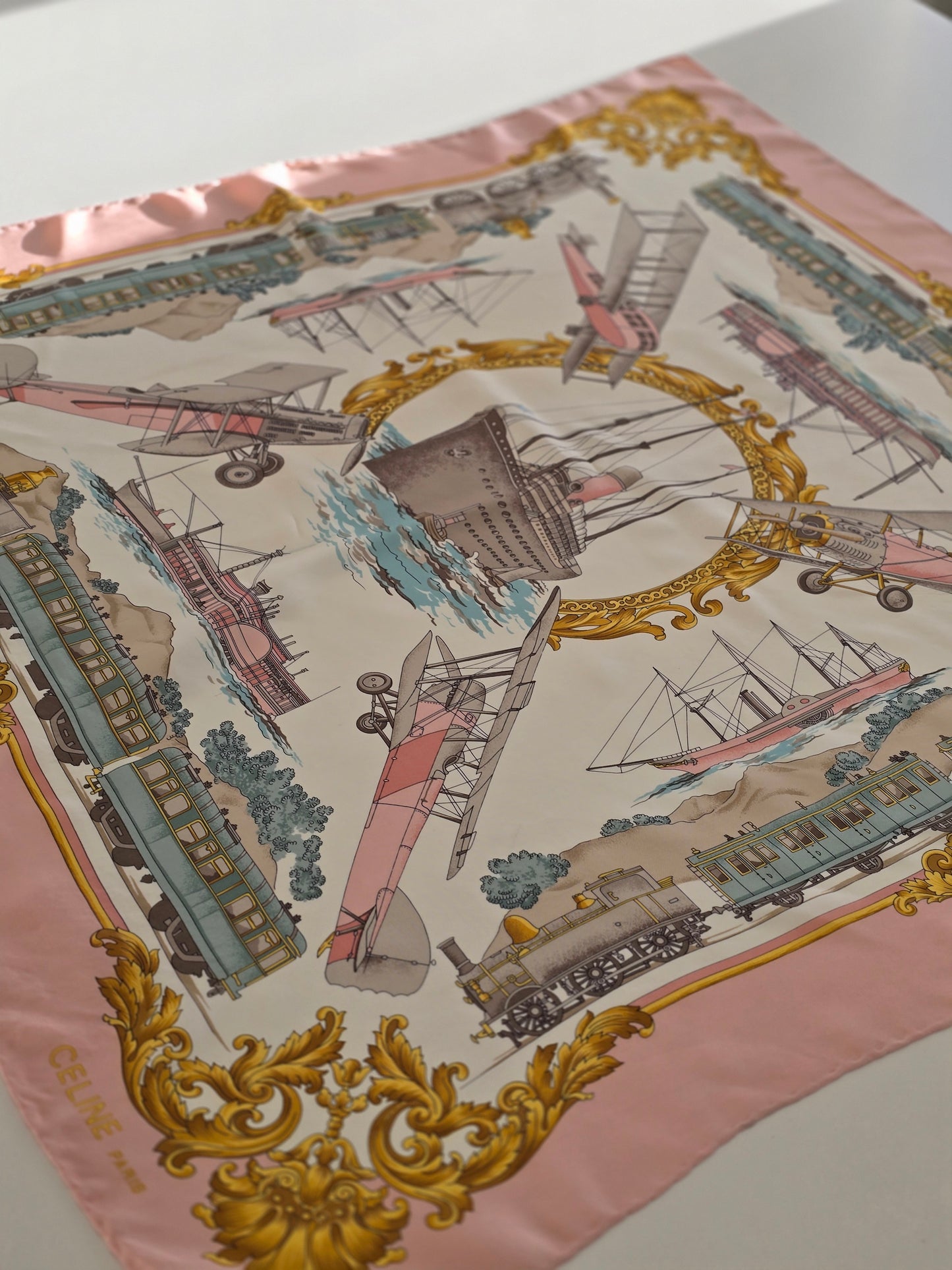 Vintažinė Celine šilkinė skara