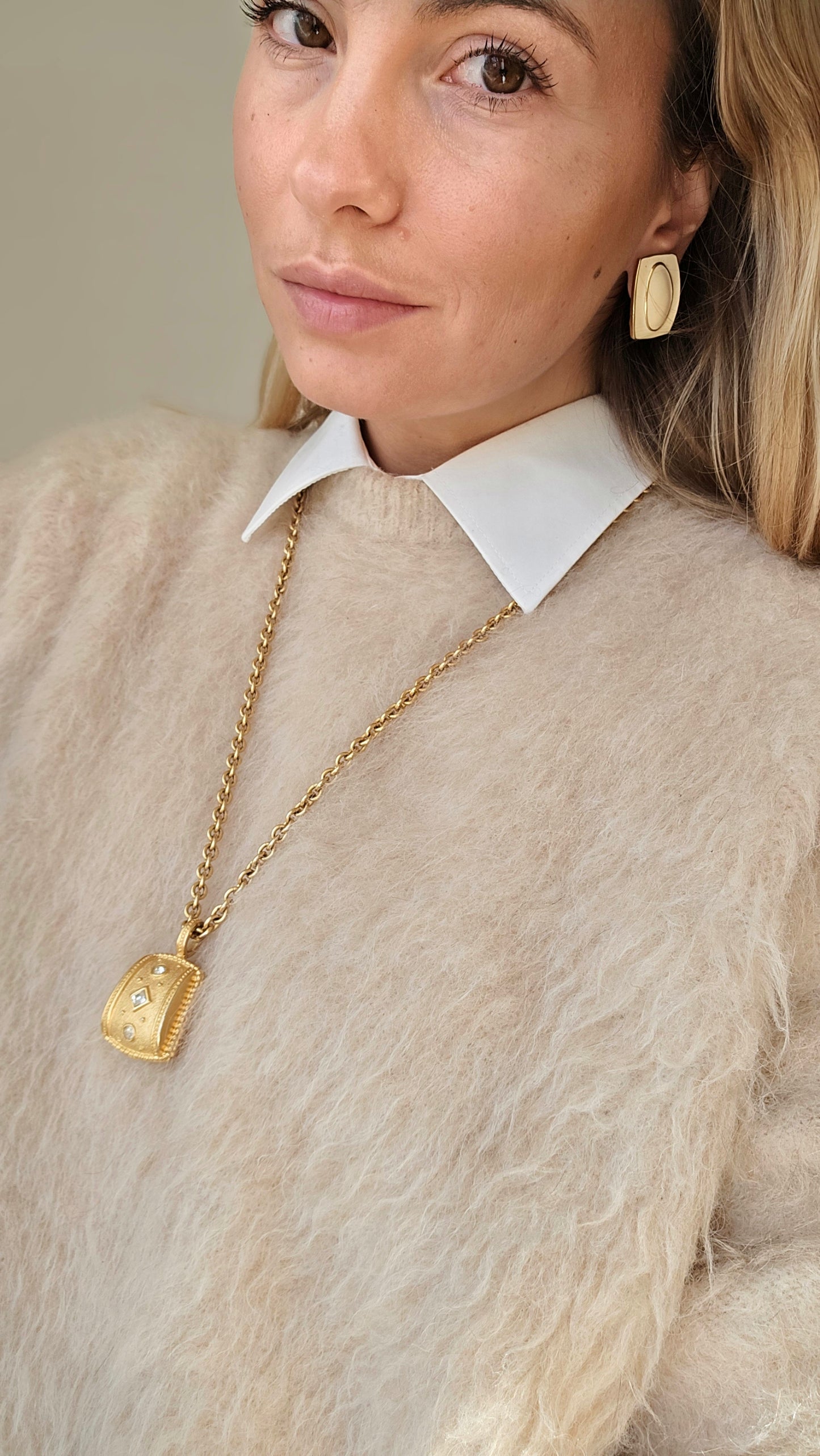 Vintažiniai Monet auskarai su emale