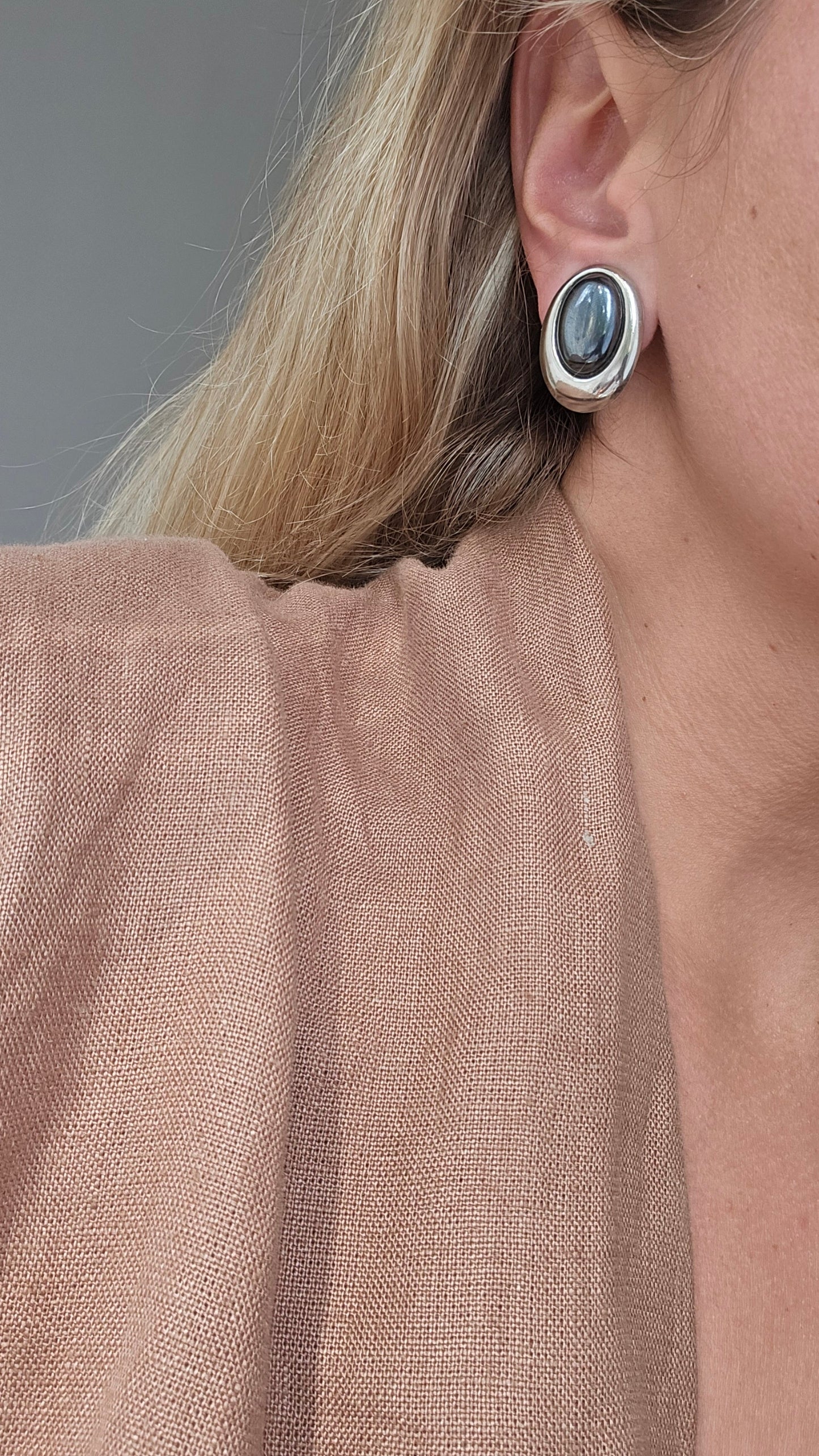 Vintažiniai sidabro spalvos klipsai