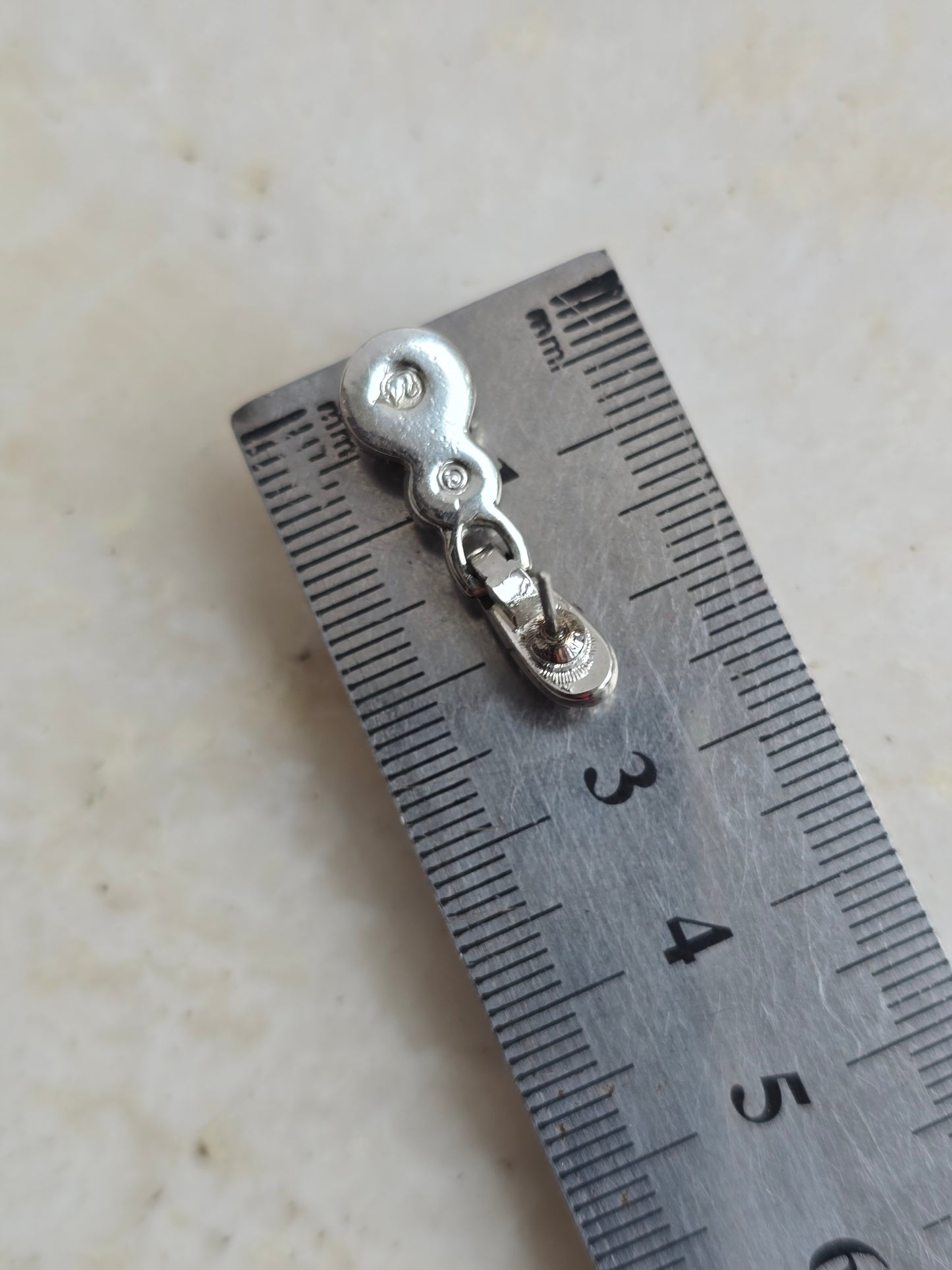Sidabro spalvos Swarovski auskarai