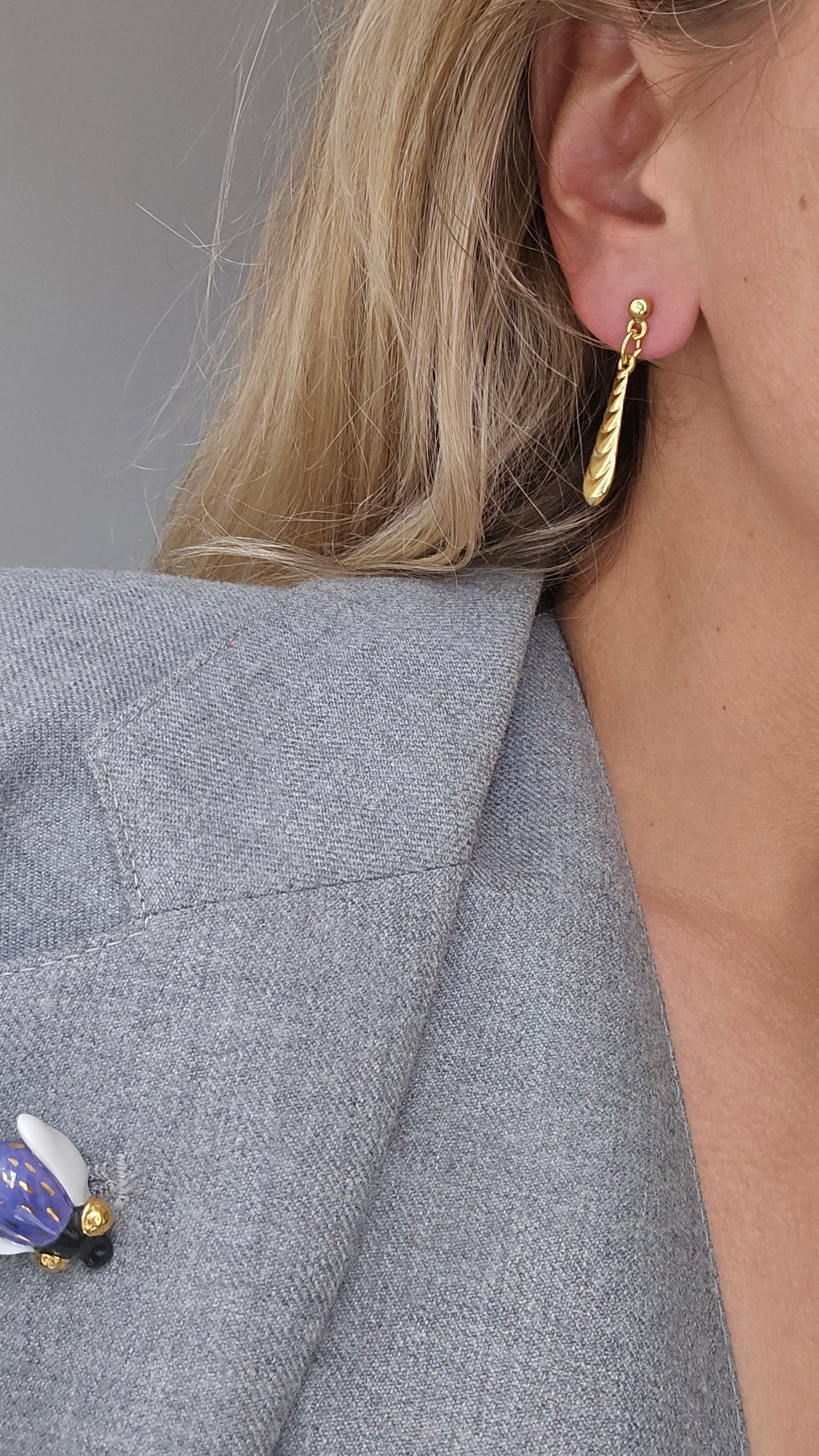 Vintažiniai aukso spalvos auskarai