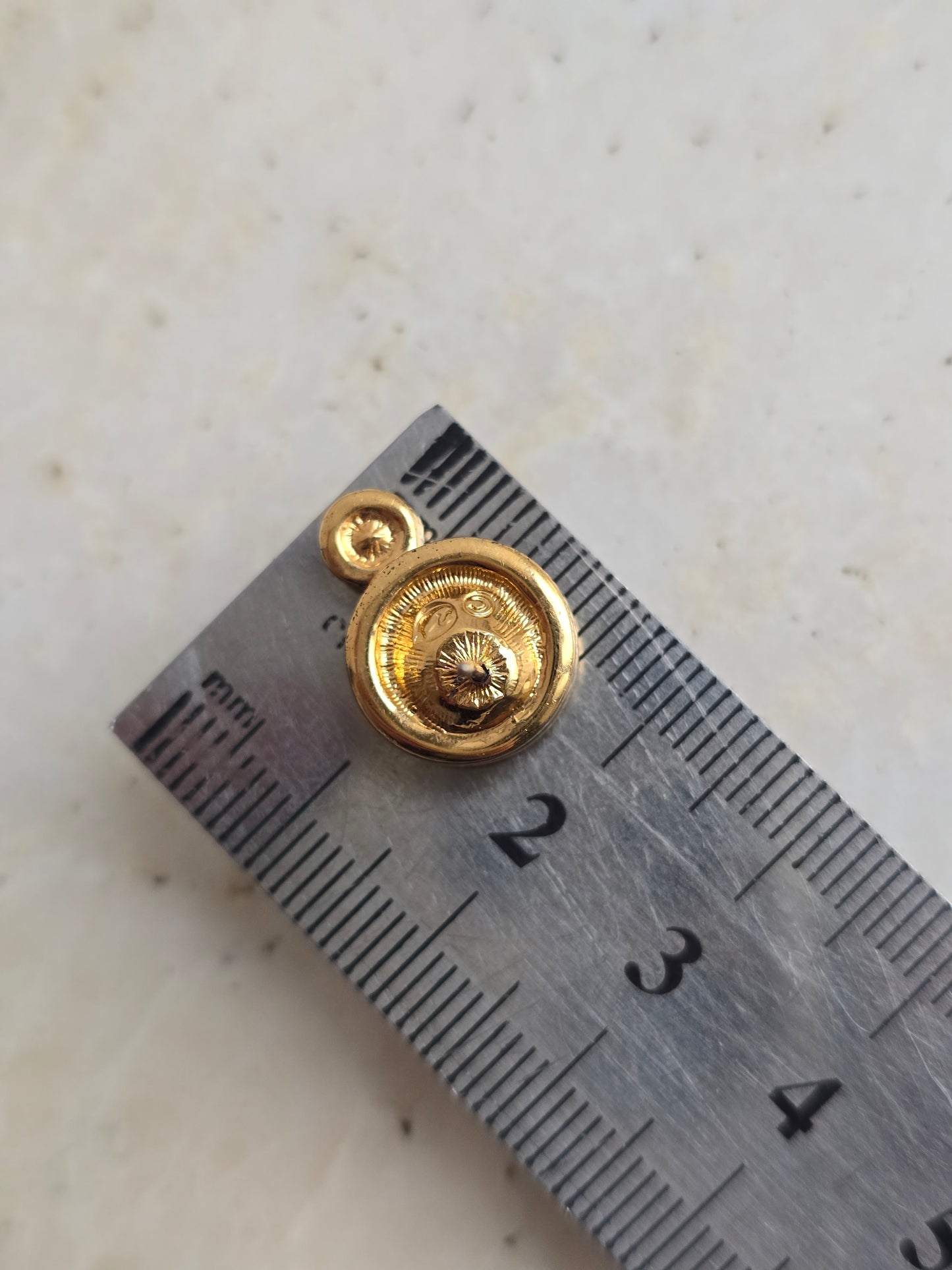 Aukso spalvos Swarovski kristalų auskarai