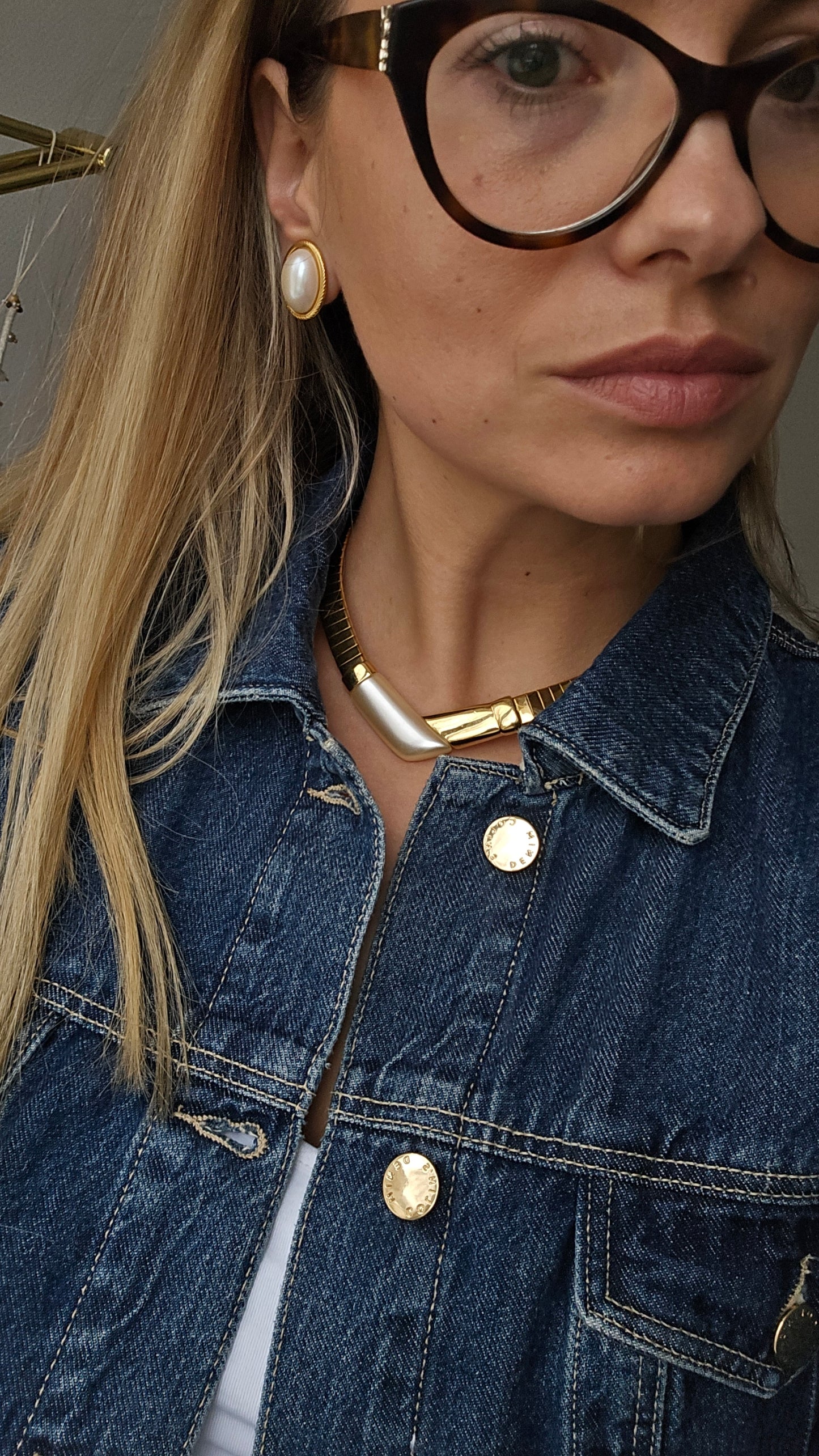 Aukso spalvos Napier omega tipo kaklo papuošalas