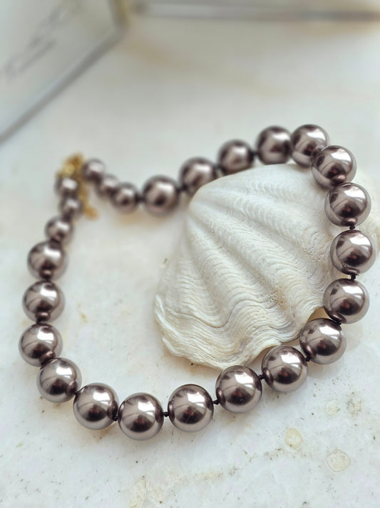 Vintažinis MONET stiklo perlų kaklo papuošalas