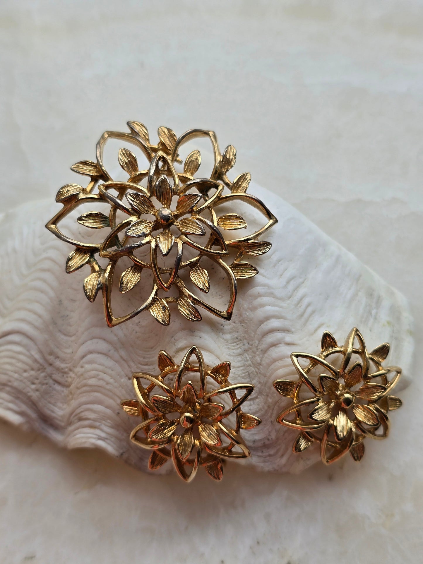 Vintažinė Sarah Coventry sagė gėlė