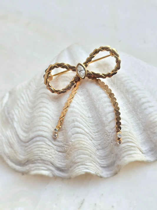 Vintažinė AVON sagė bantukas