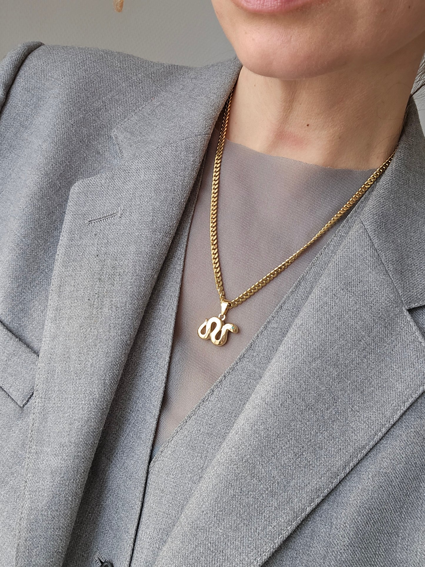 Paauksuotas PIERRE LANG pakabukas gyvatė + vintažinė aukso spalvos grandinėlė