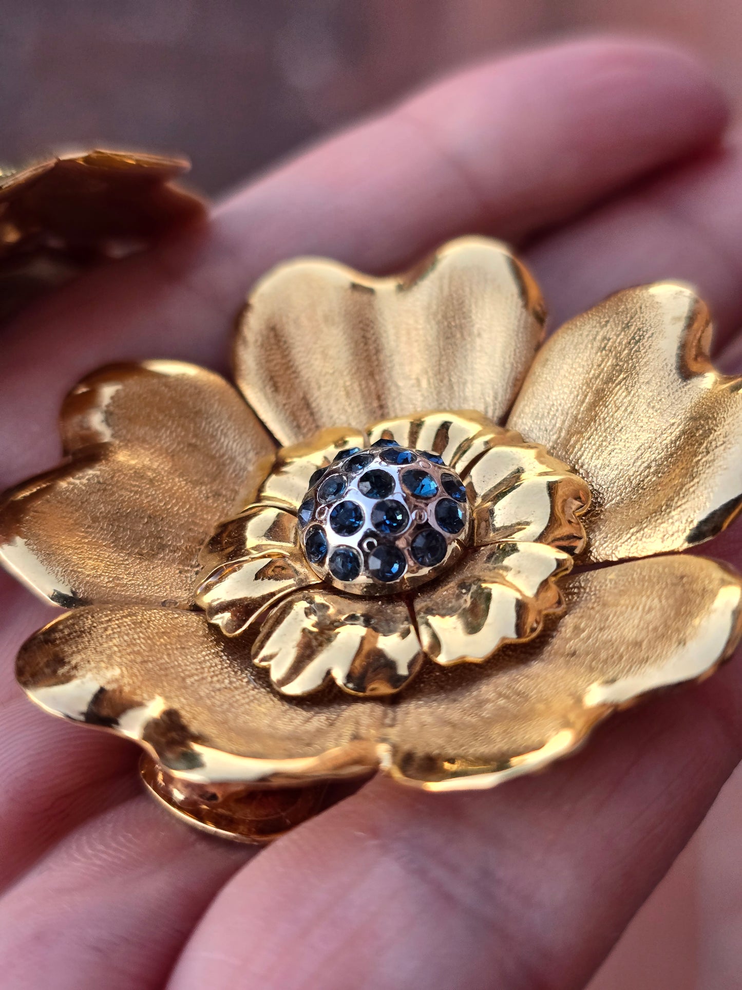 Vintažiniai masyvūs 80tų m. CASCIO BIJOUX (Florencija) klipsai gėlės