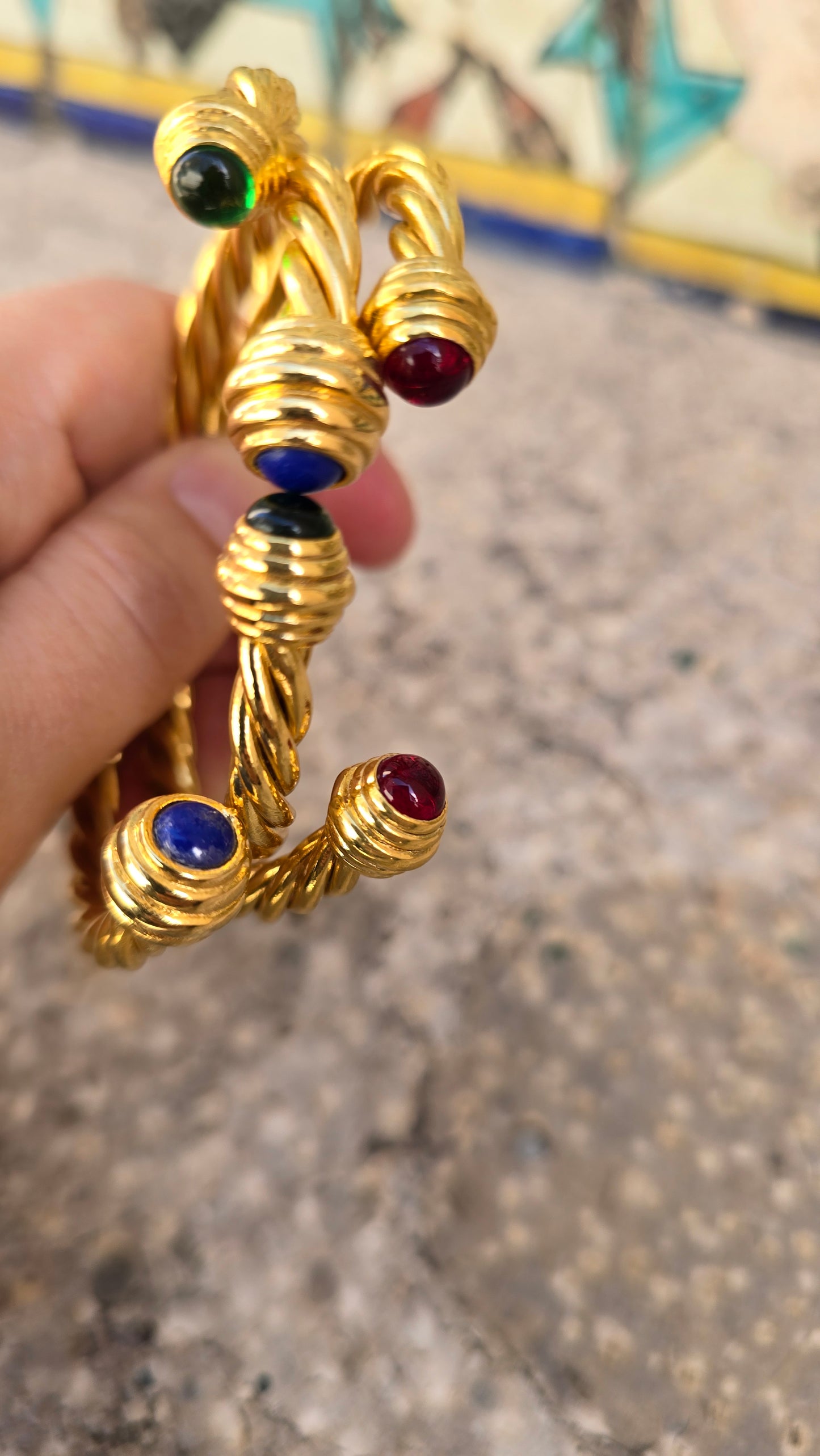 Aukso spalvos sukta apyrankė