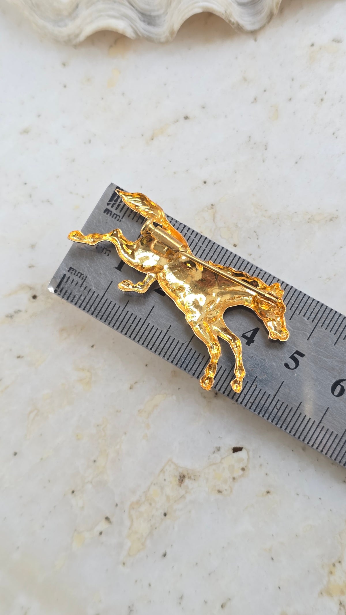 Vintage 70s horse brooch