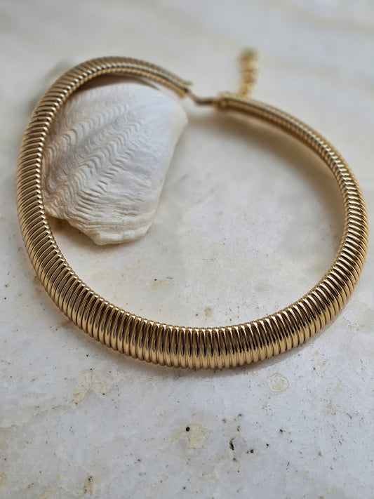 Vintažinis 80tų metų Christian Dior omega kaklo papuošalas