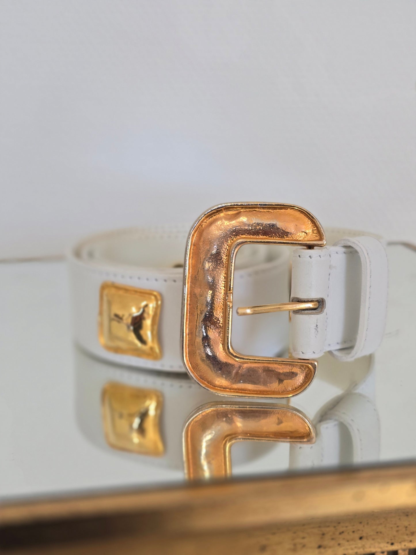 Vintažinis odinis diržas