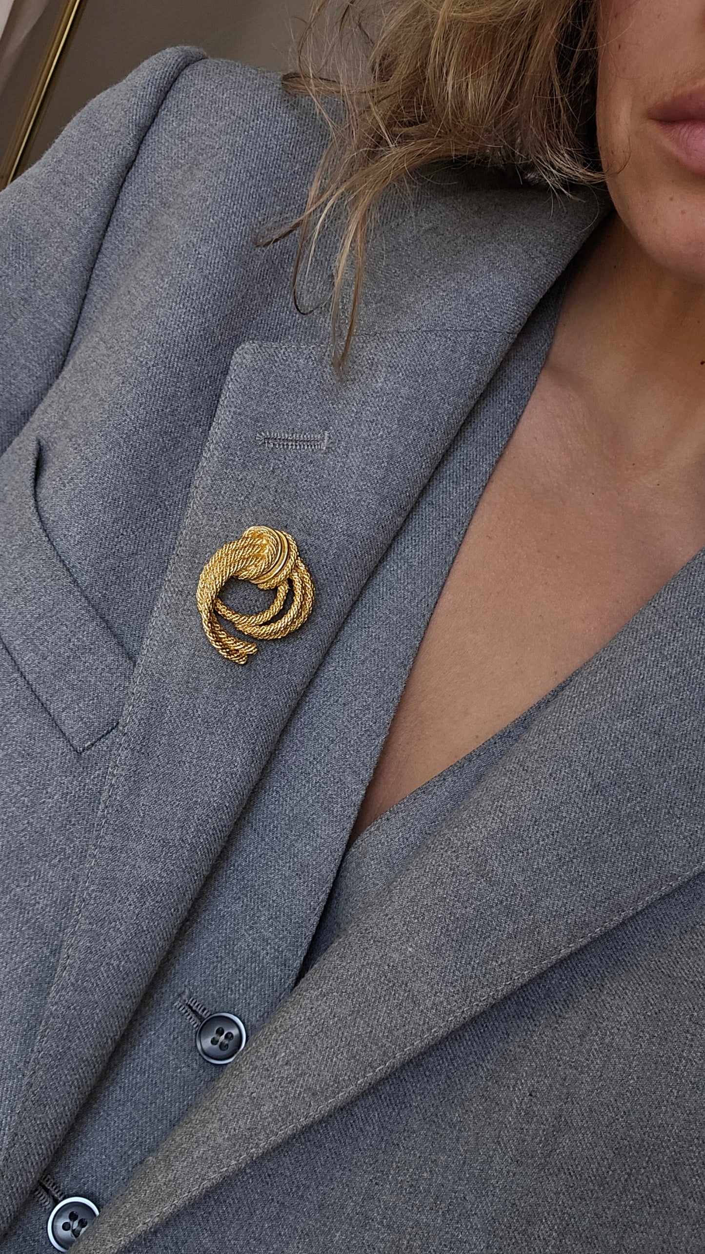 Vintažinė Christian Dior sagė pinta virvė