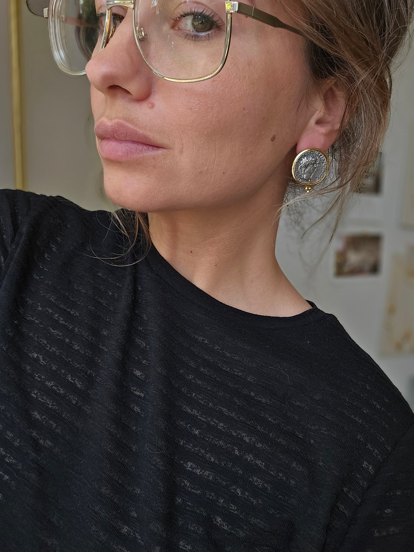 Aukso spalvos auskarai monetos