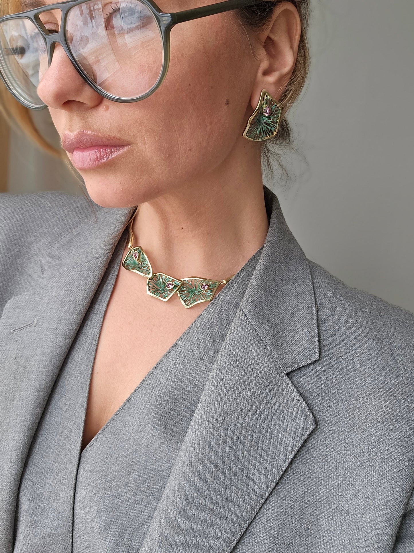 Aukso spalvos KALLIOPE auskarai