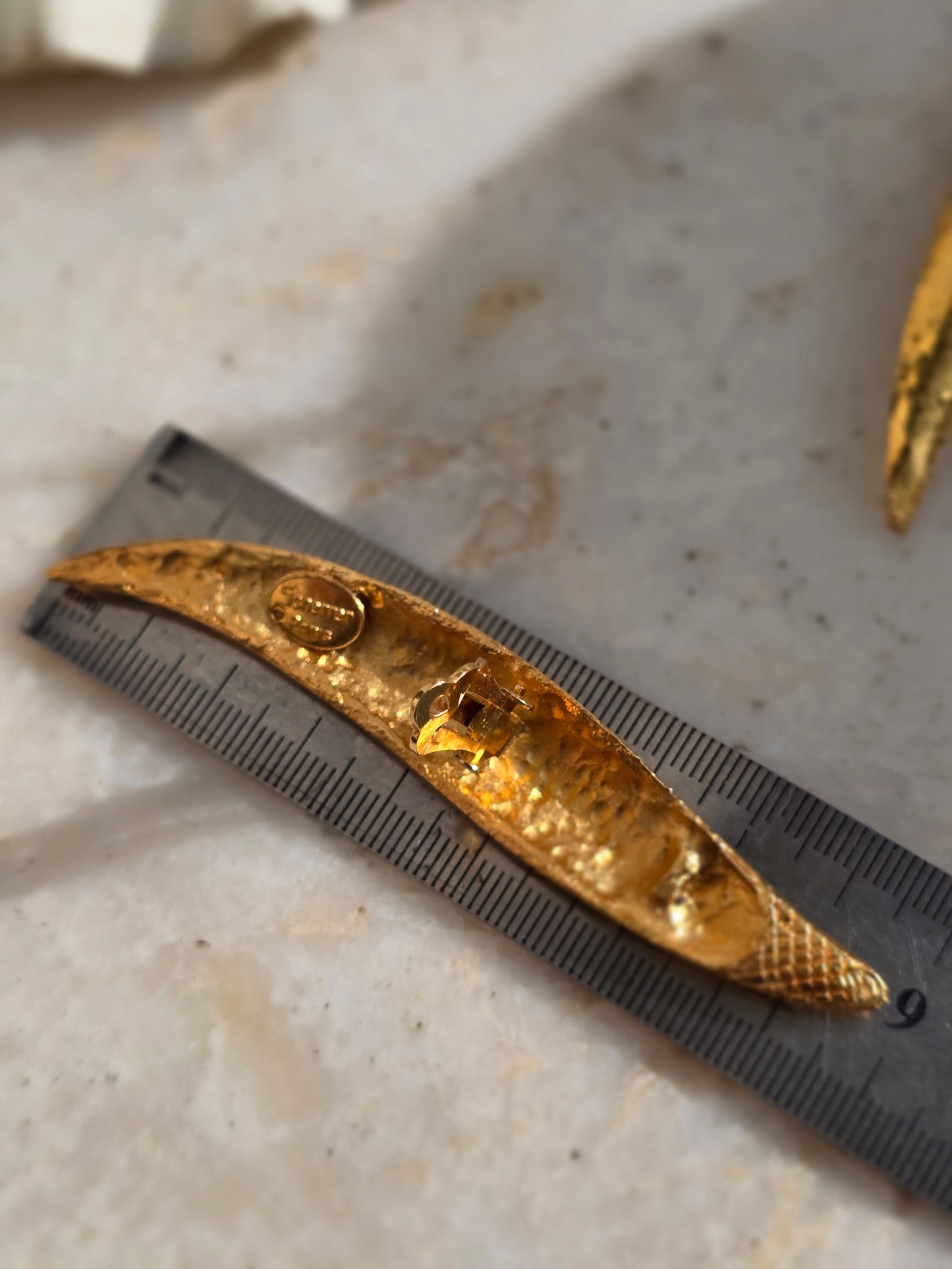 Vintažiniai masyvūs JEAN LUOIS Scherrer Paris paauksuoti klipsai