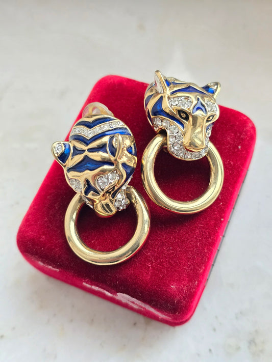 Vintažiniai aukso spalvos klipsai su emale tigrai