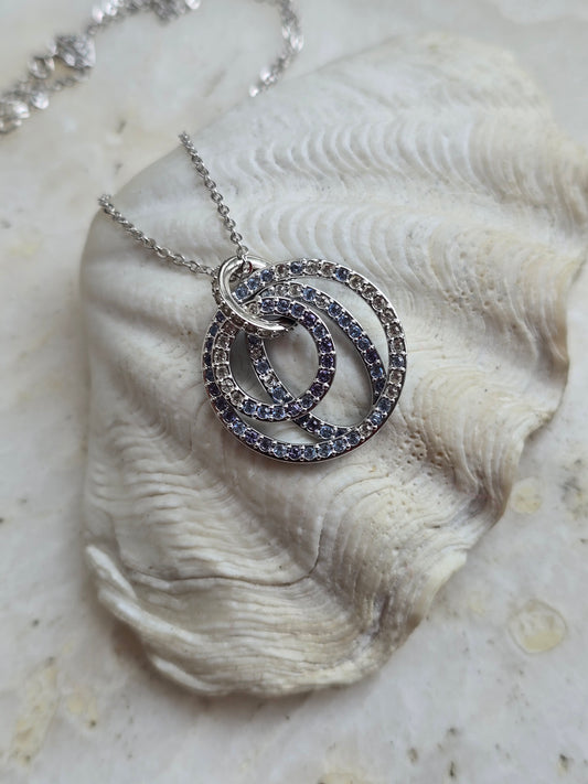Sidabro spalvos Swarovski kaklo papuošalas