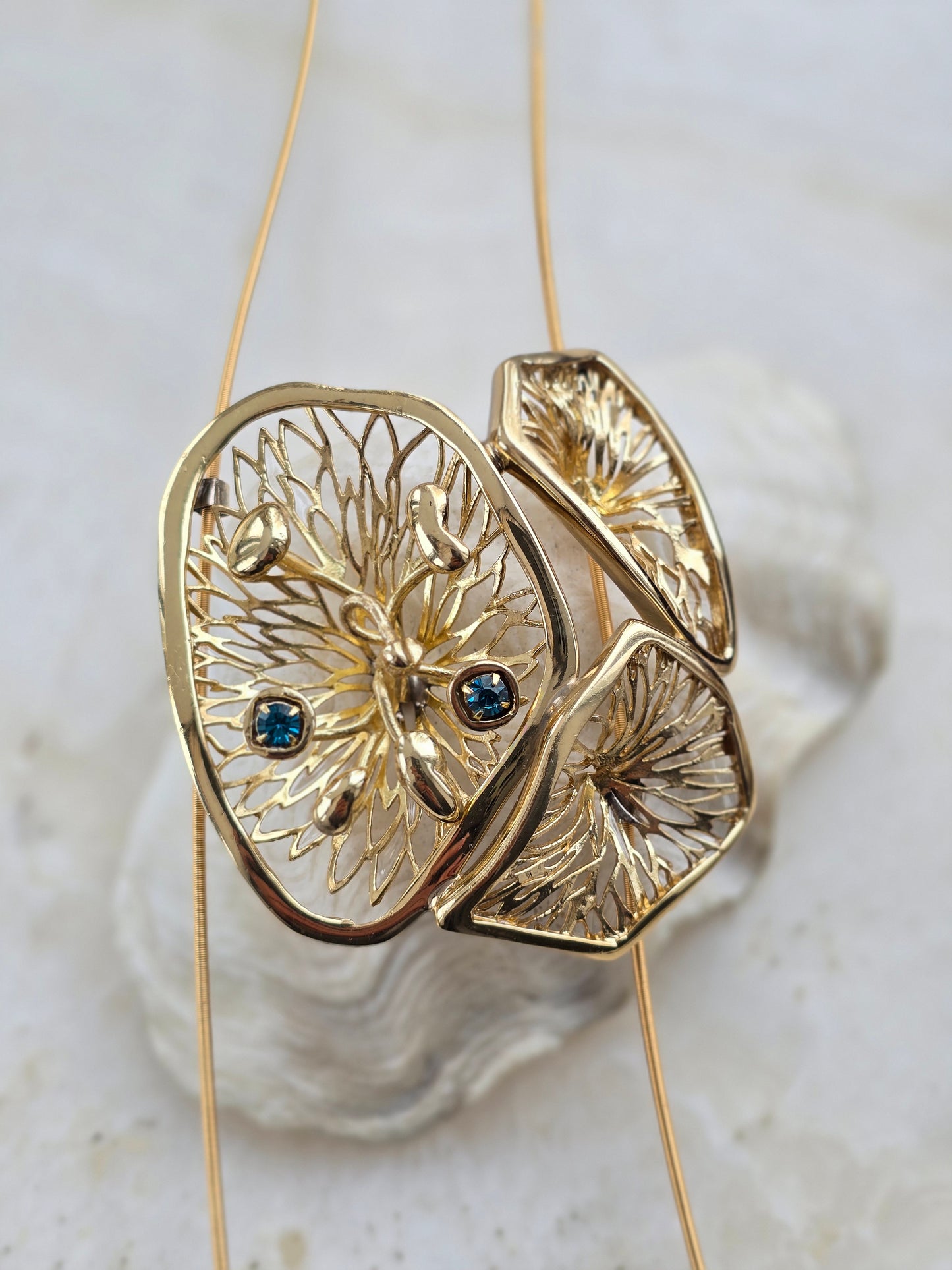 Reguliuojamas KALLIOPE kaklo papuošalas