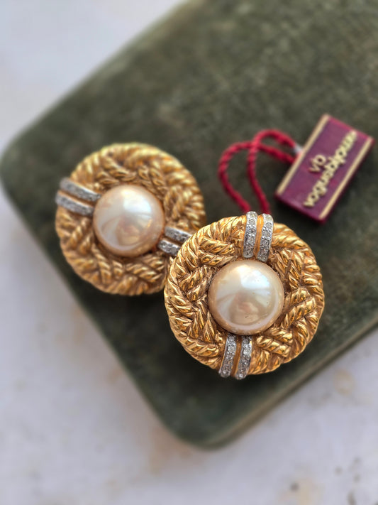 Vintažiniai paauksuoti VOGUE BIJOUX klipsai su akriliniu perliuku