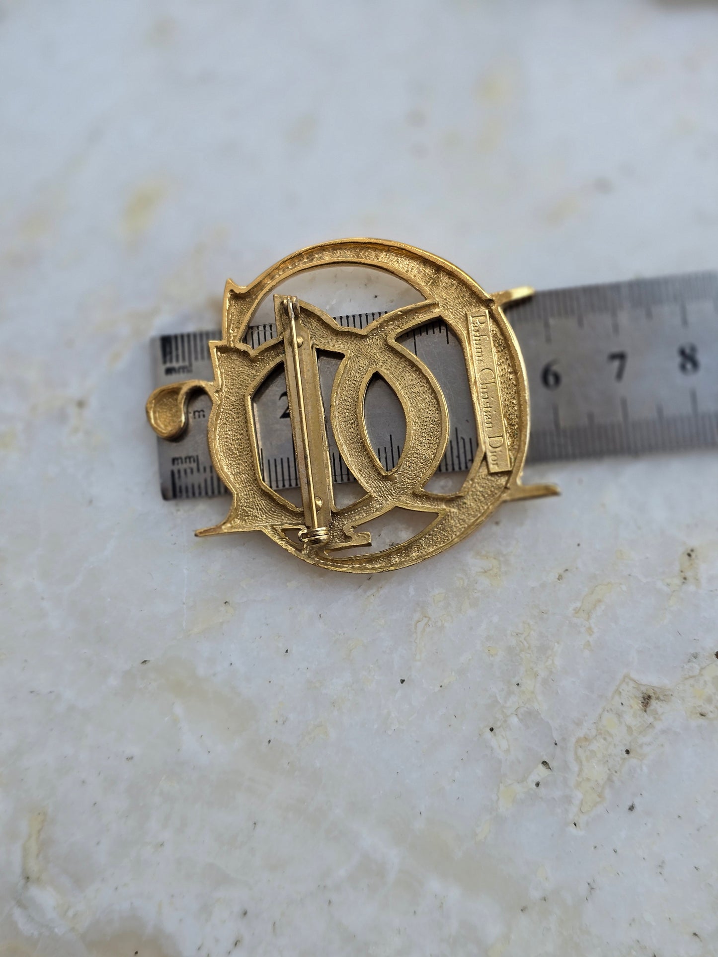 Vintažinė Christian Dior sagė