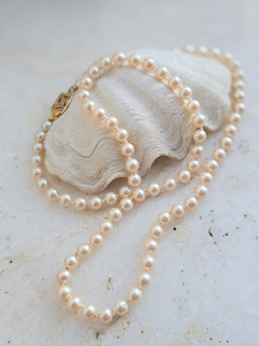 Vintažinis MONET stiklo perlų kaklo papuošalas