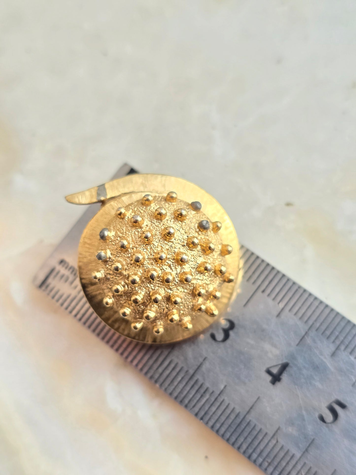 Vintažiniai MONET klipsai