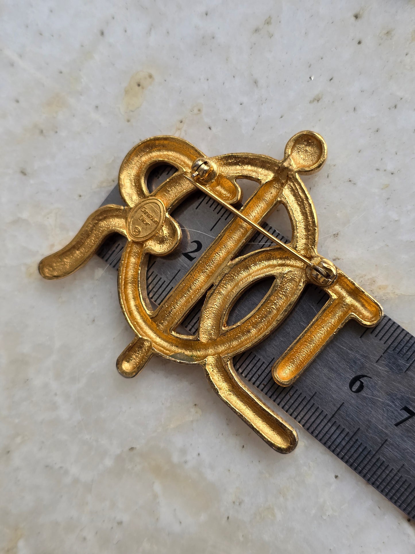 Vintažinė CHRISTIAN DIOR sagė