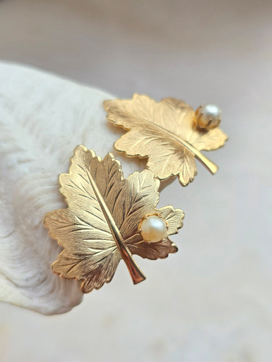 Vintažiniai Sarah Coventry klipsai klevo lapeliai