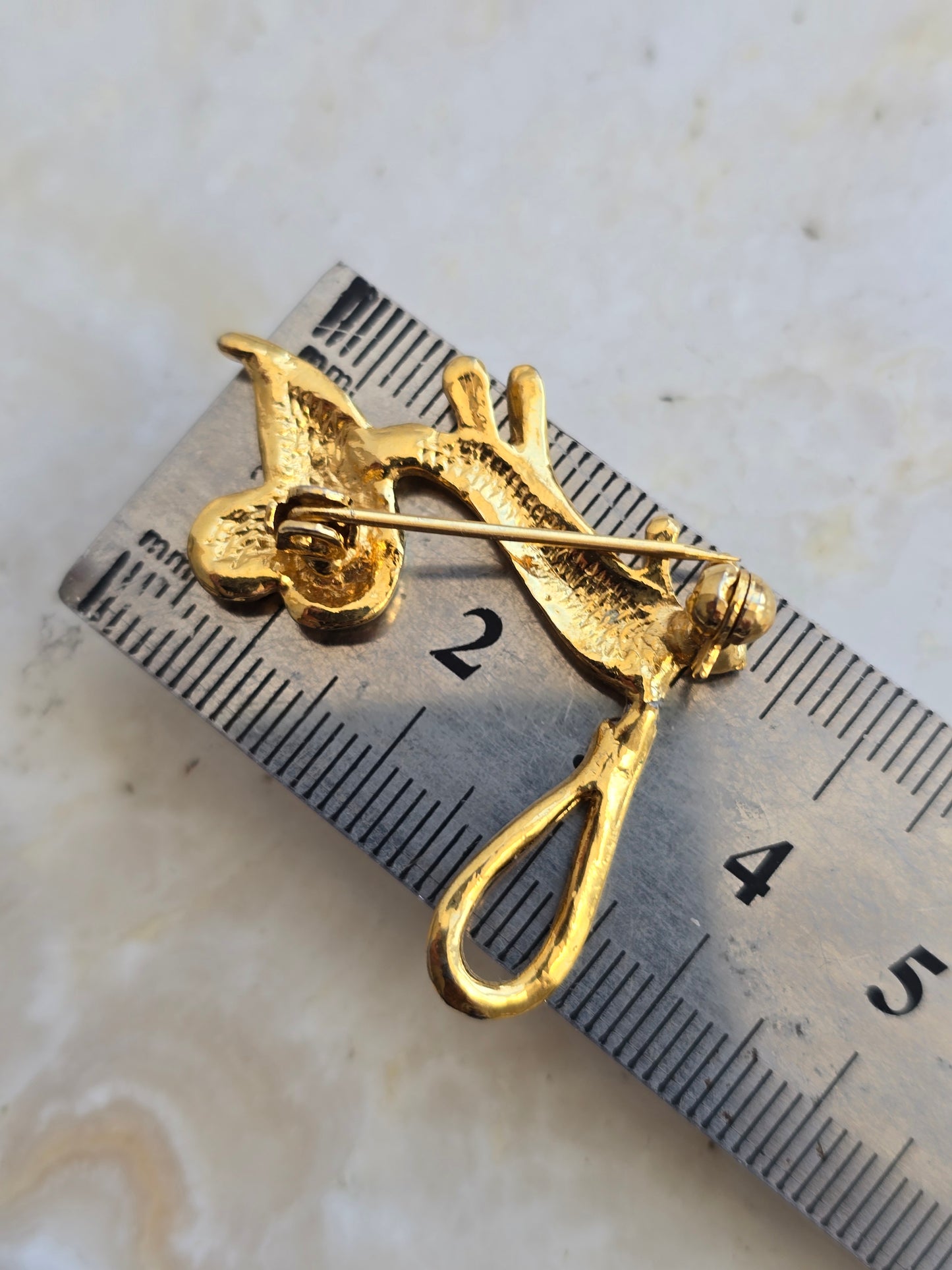 Aukso spalvos sagė pėlytė