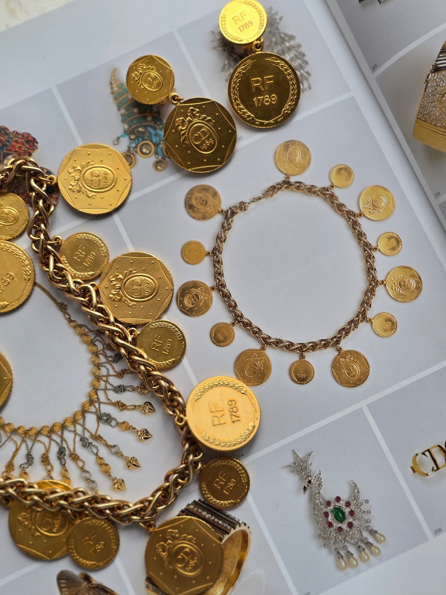 Vintažiniai kolekciniai CHRISTIAN DIOR klipsai išleisti DIOR namų 40to jubiliejaus proga