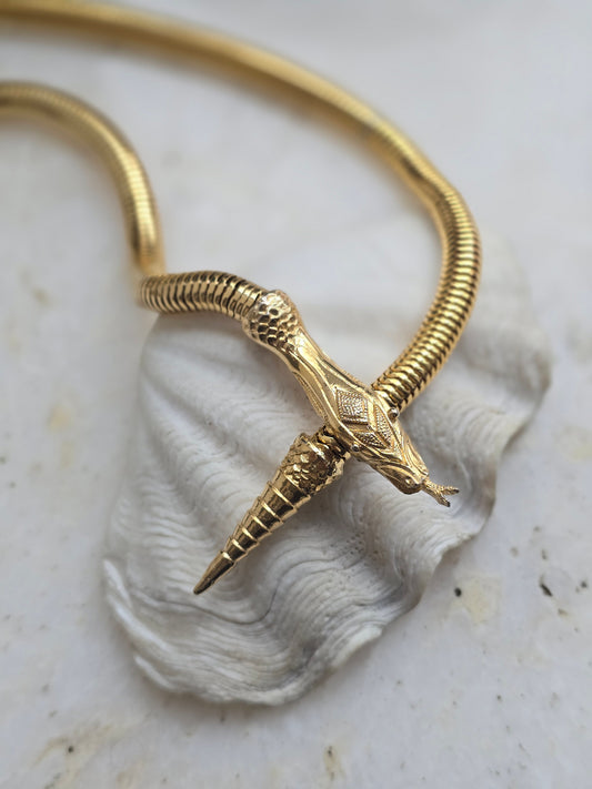 Vintažinis kaklo papuošalas gyvatė