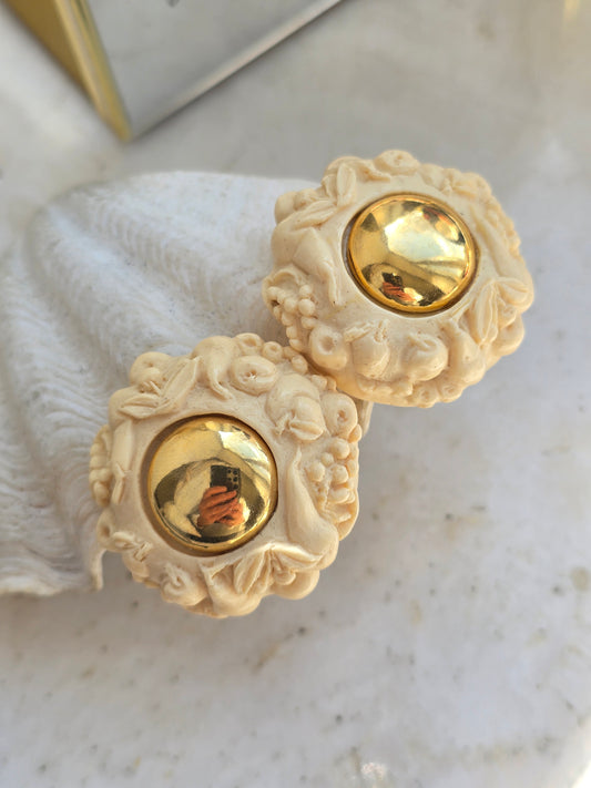 Vintažiniai CHANTAL DE KEROUARTZ klipsai natiurmortas