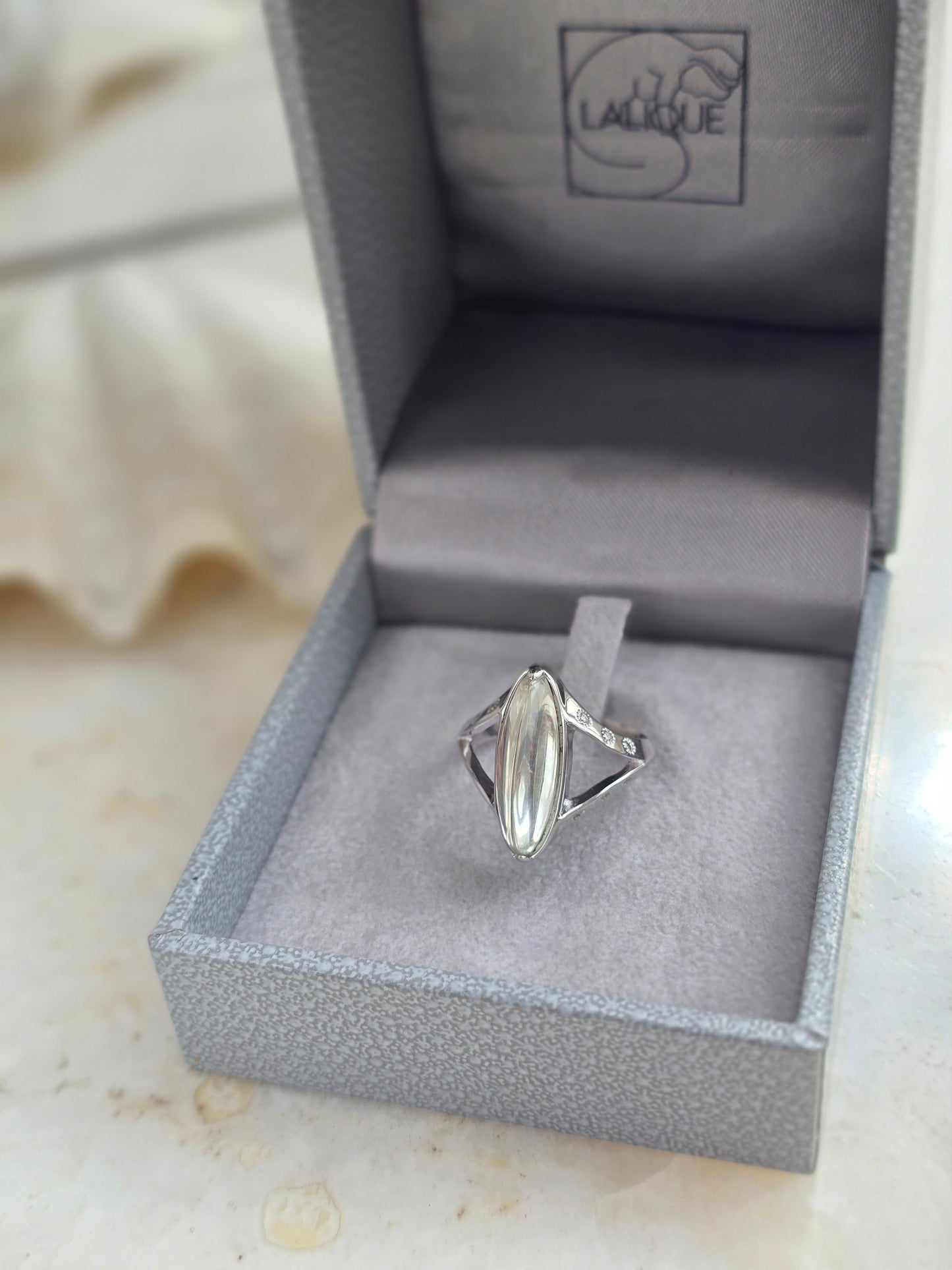 Sidabrinis 925 LALIQUE žiedas originalioje dėžutėje