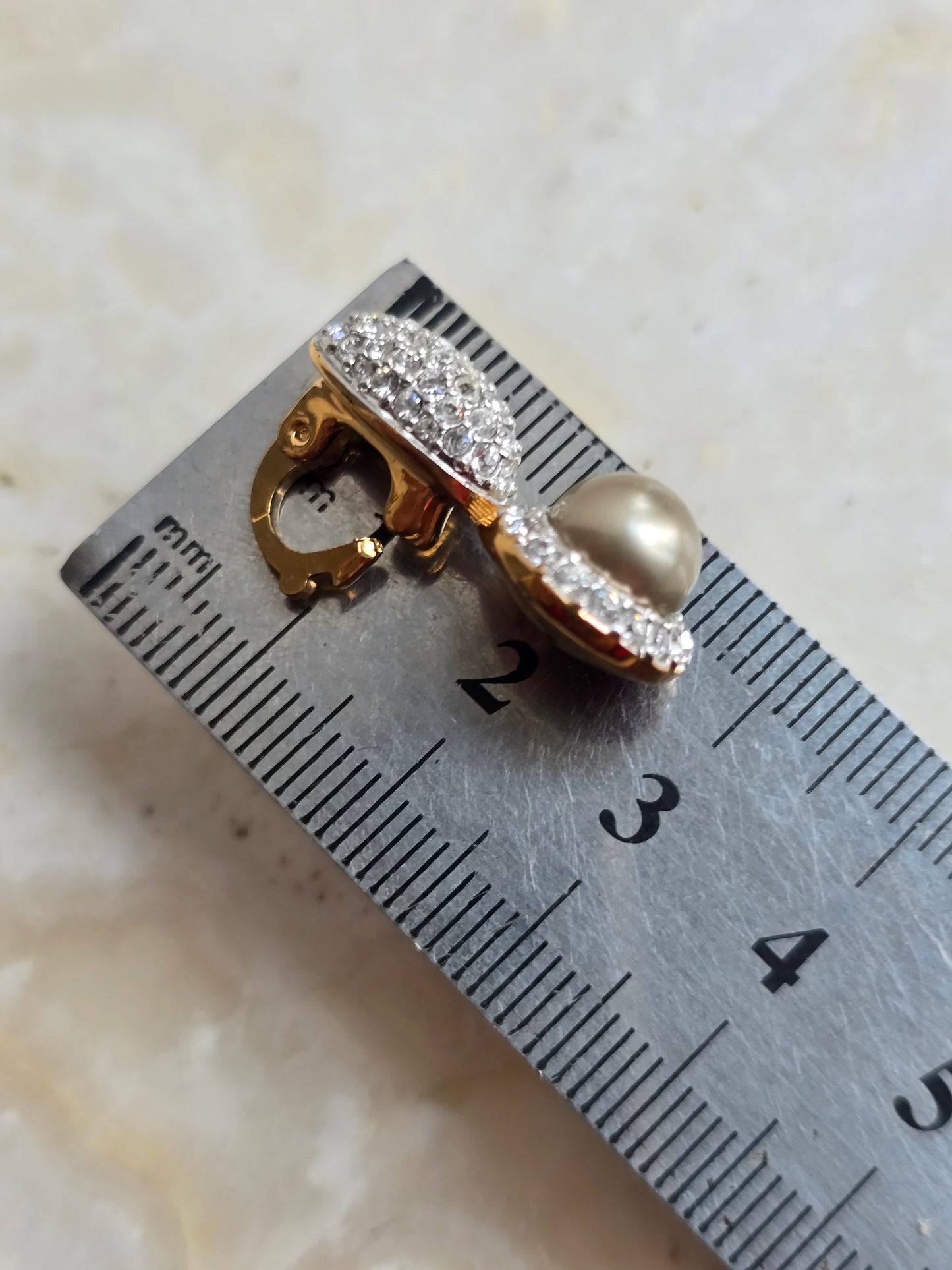 Swarovski segtukas perlo vėriniams