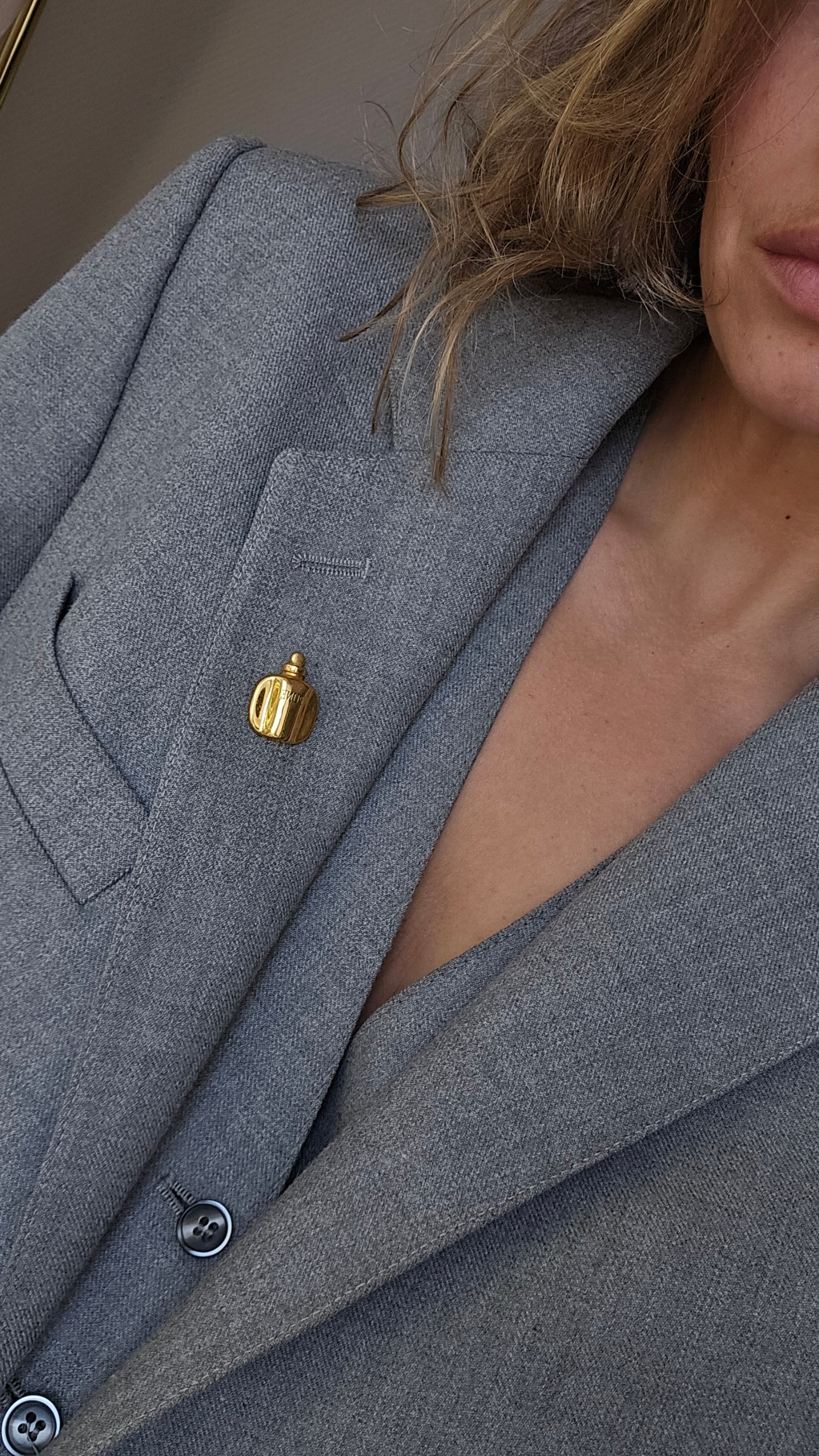 Vintažinė Christian Dior sagė kvepalų buteliukas