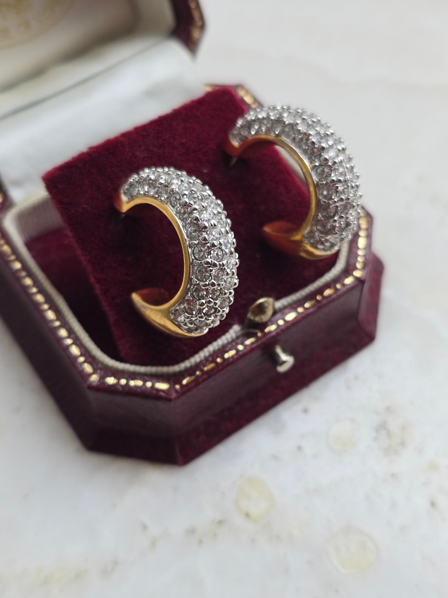 Aukso spalvos Swarovski auskarai