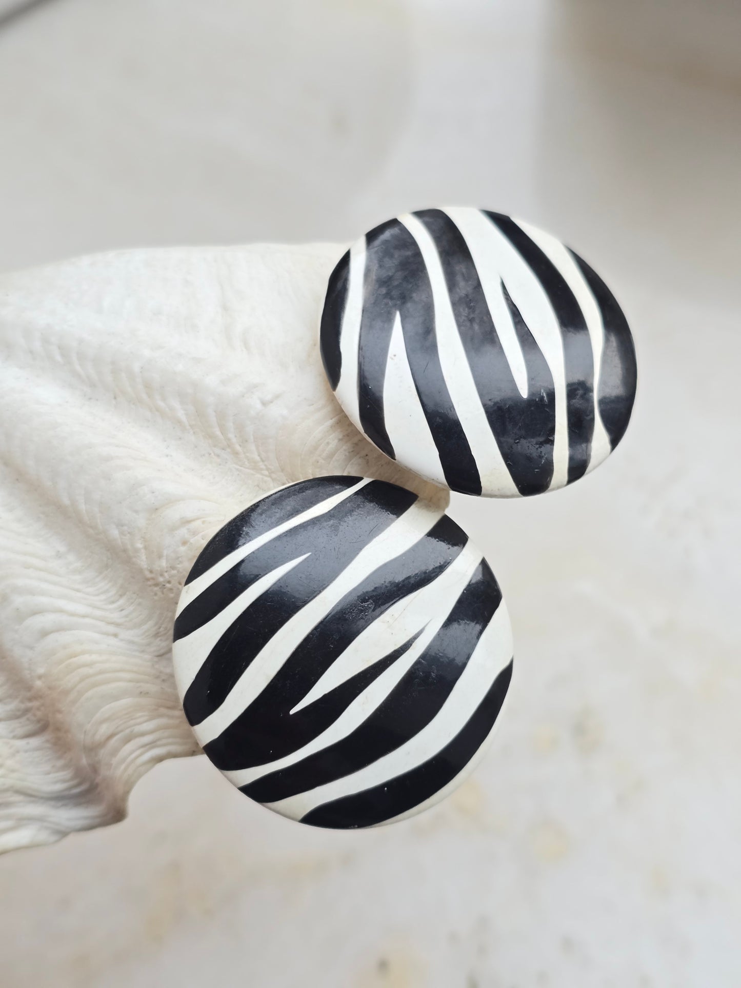 Vintažiniai akriliniai klipsai