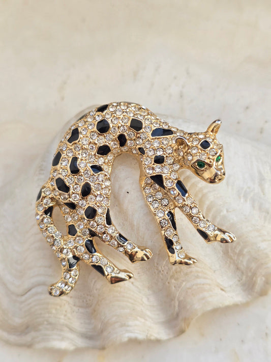 Vintažinė aukso spalvos sagė leopardas